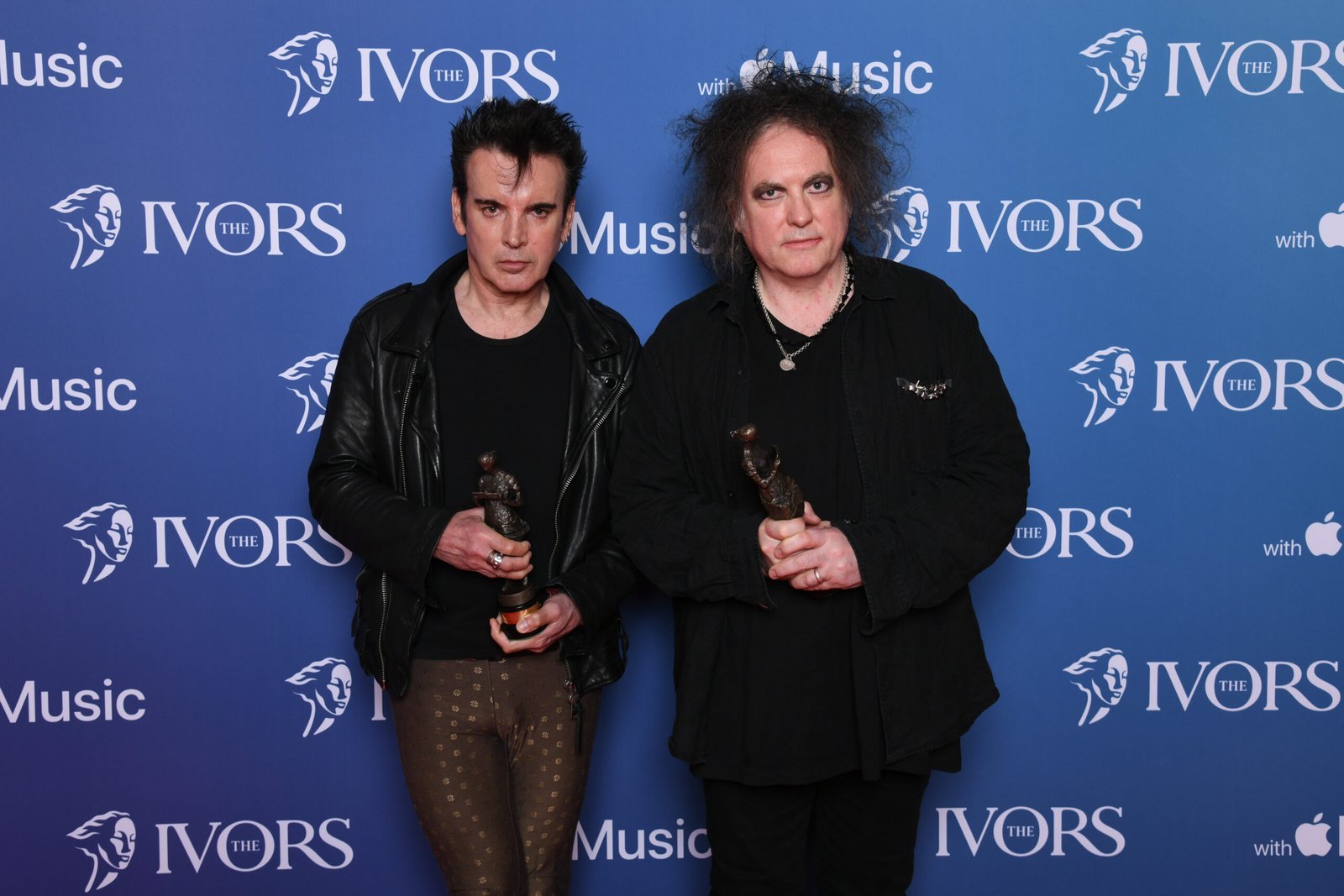 PRSforMusicIconAward_RobertSmith_SimonGallup_TheIvors2022-c-Ash-Knotek-1-scaled-1